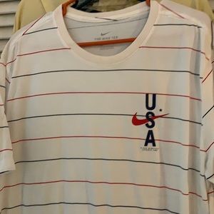 Nike tee